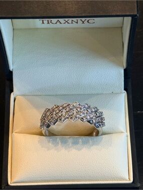 14 Carat White Gold one Row Cuban Link Ring